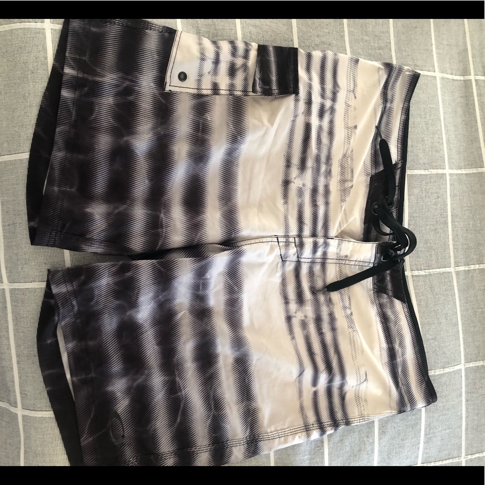 Oakley board shorts size 38